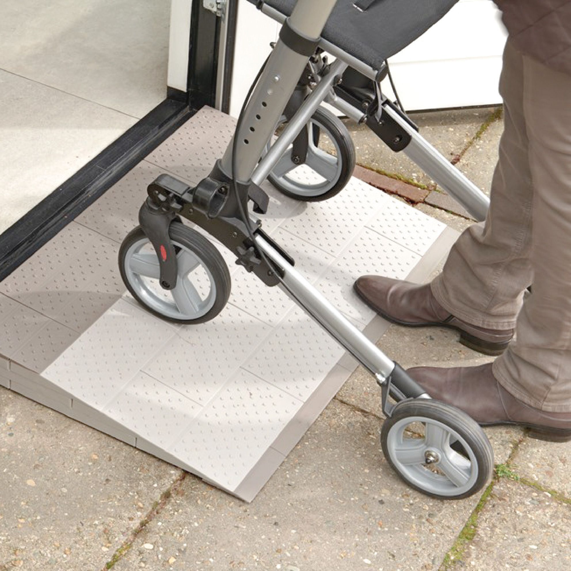 hoe-kies-ik-de-juiste-drempelhulp